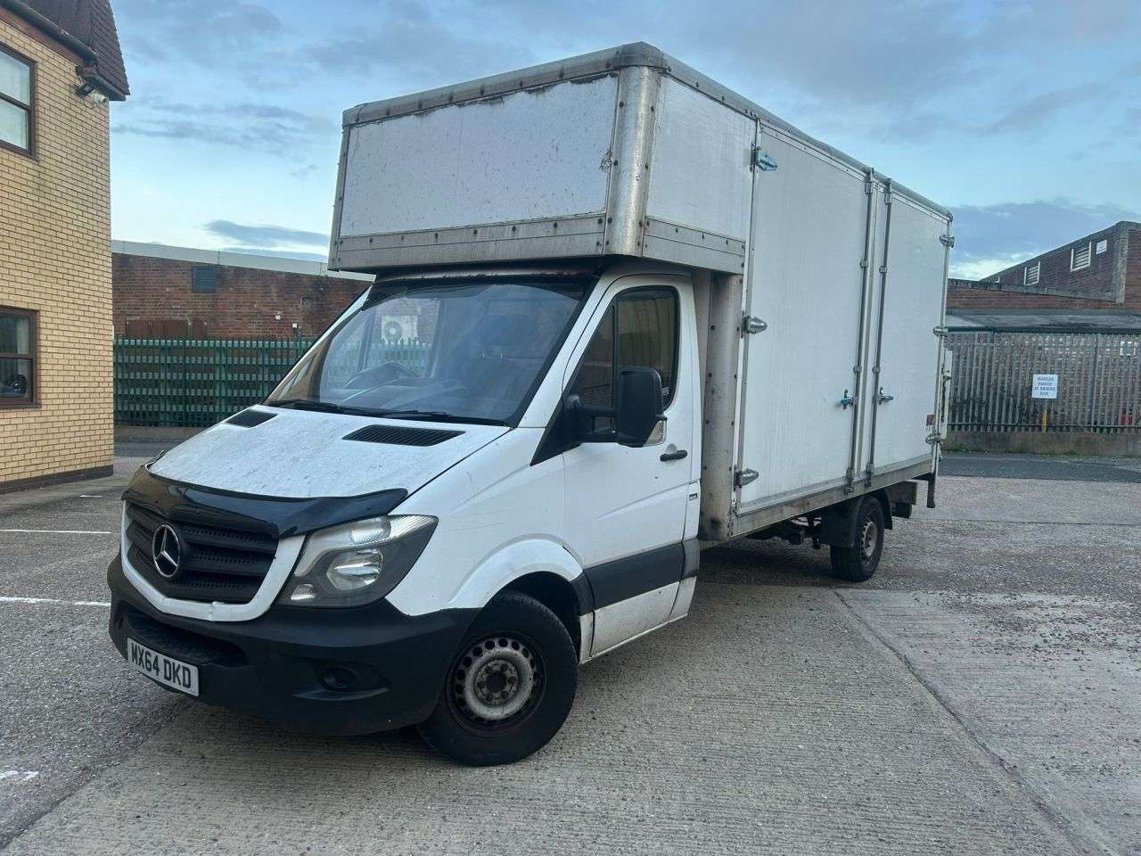 A 2014 MERCEDES-BENZ SPRINTER 2.1 313 CDI Chassis Cab 2dr Diesel Manual RWD L3 (129 bhp) Tail Lift, Andro A 2014 MERCEDES-BENZ SPRINTER 2.1 313 CDI Chassis Cab 2dr Diesel Manual RWD L3 (129 bhp) Tail Lift, Andro