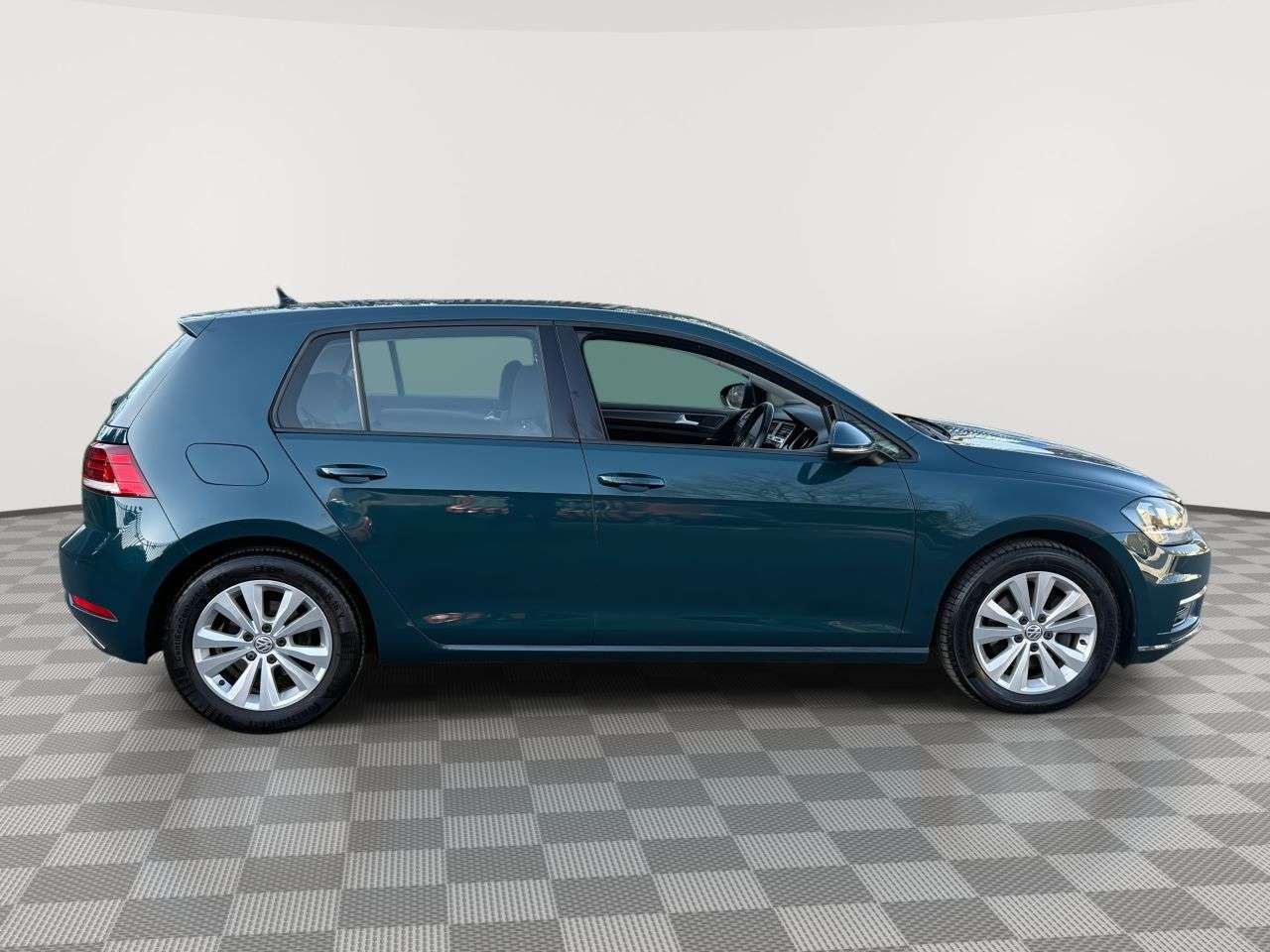 2017 VOLKSWAGEN GOLF 2017 VOLKSWAGEN GOLF