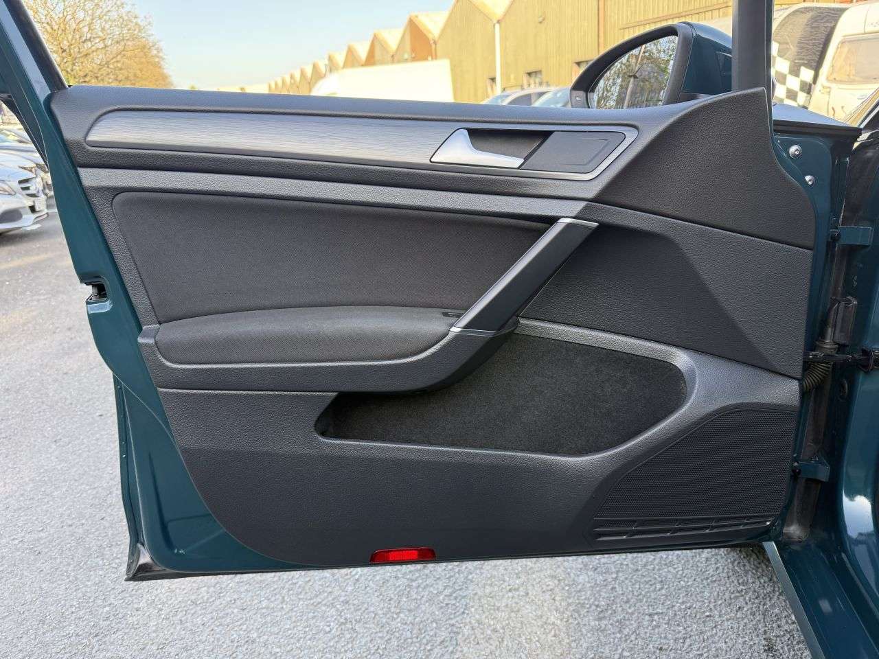 2017 VOLKSWAGEN GOLF 2017 VOLKSWAGEN GOLF
