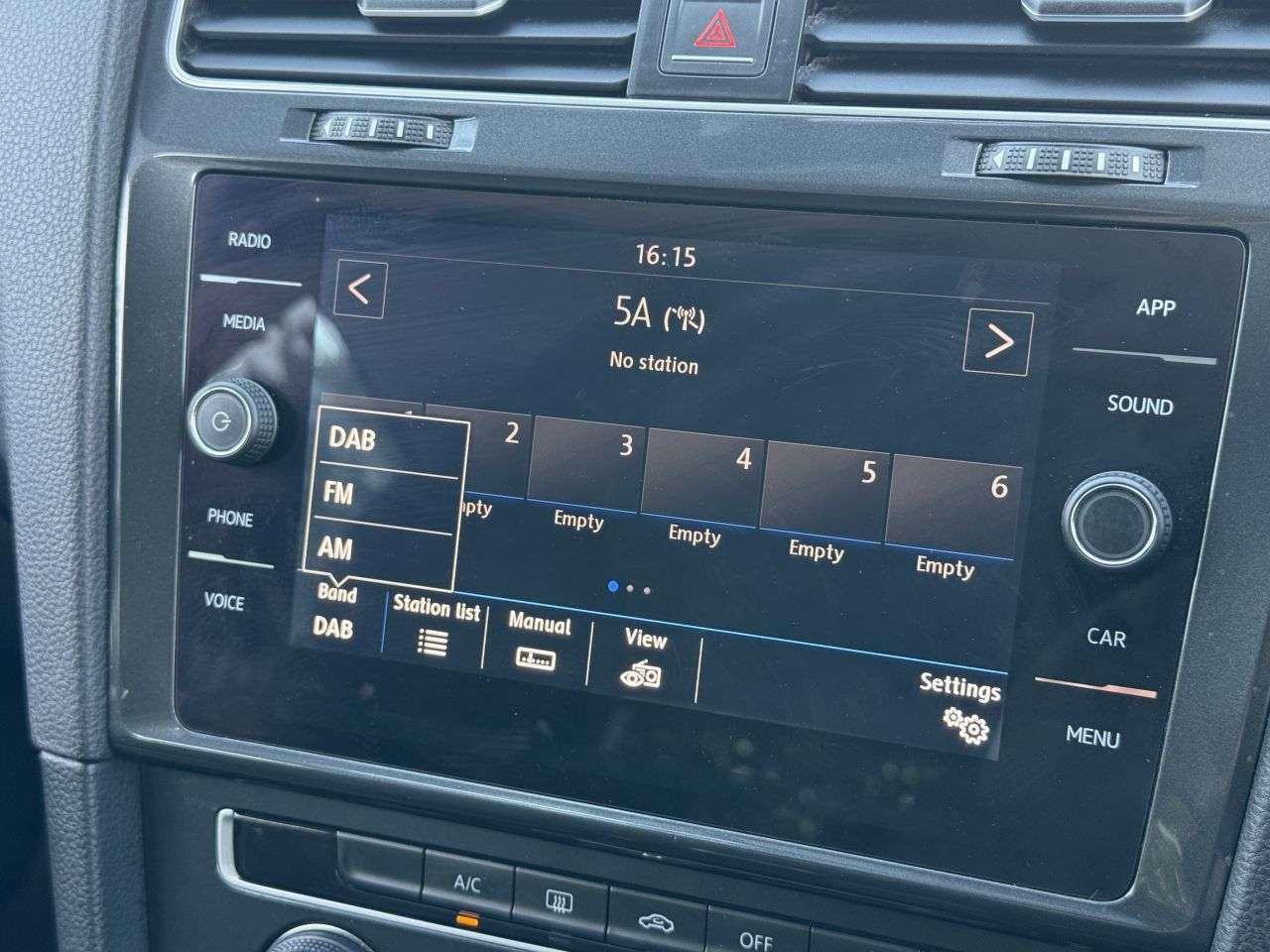 2017 VOLKSWAGEN GOLF 2017 VOLKSWAGEN GOLF