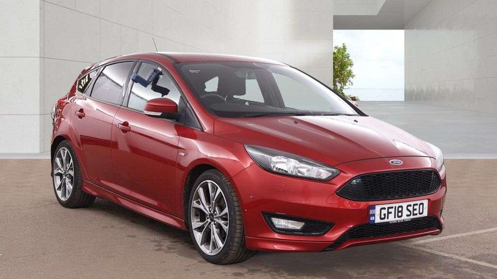 A 2018 FORD FOCUS 1.0T EcoBoost ST-Line Hatchback 5dr Petrol Manual Euro 6 (s/s) (140 ps) A 2018 FORD FOCUS 1.0T EcoBoost ST-Line Hatchback 5dr Petrol Manual Euro 6 (s/s) (140 ps)