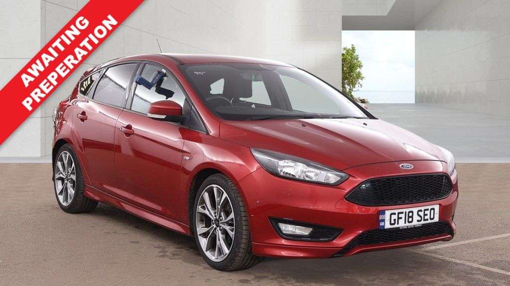 A 2018 FORD FOCUS 1.0T EcoBoost ST-Line Hatchback 5dr Petrol Manual Euro 6 (s/s) (140 ps) A 2018 FORD FOCUS 1.0T EcoBoost ST-Line Hatchback 5dr Petrol Manual Euro 6 (s/s) (140 ps)
