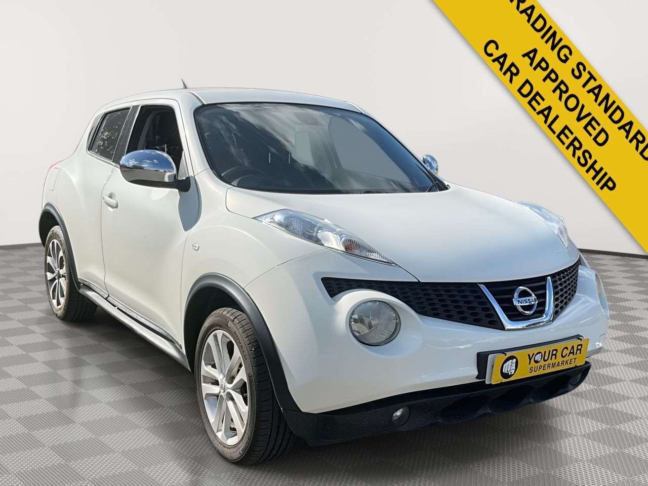 A 2014 NISSAN JUKE 1.5 dCi 8v Tekna SUV 5dr Diesel Manual Euro 5 (s/s) (110 ps) A 2014 NISSAN JUKE 1.5 dCi 8v Tekna SUV 5dr Diesel Manual Euro 5 (s/s) (110 ps)
