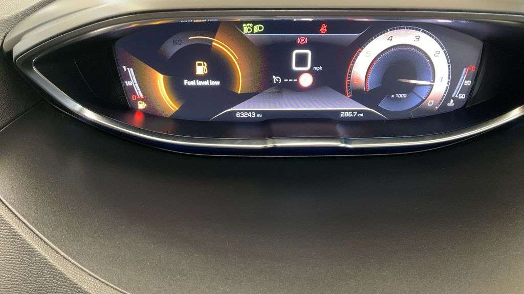 2020 PEUGEOT 3008 2020 PEUGEOT 3008