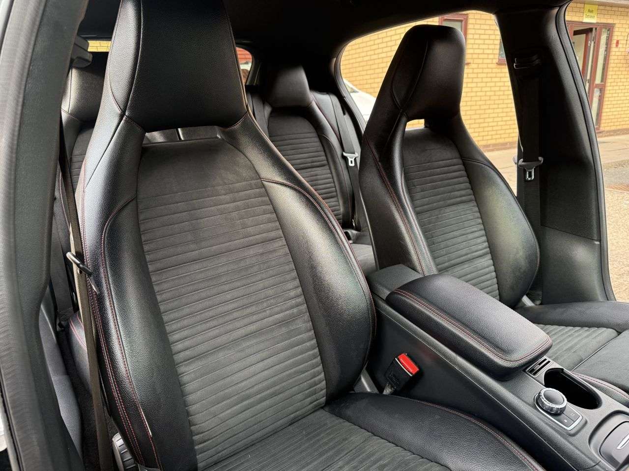 2016 MERCEDES-BENZ GLA 2016 MERCEDES-BENZ GLA
