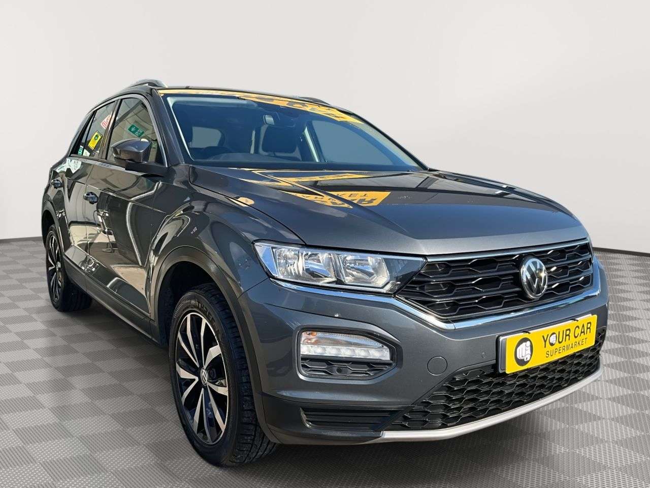 A 2019 VOLKSWAGEN T-ROC 1.5 TSI GPF EVO SE SUV 5dr Petrol DSG Euro 6 (s/s) (150 ps) AUTOMATIC A 2019 VOLKSWAGEN T-ROC 1.5 TSI GPF EVO SE SUV 5dr Petrol DSG Euro 6 (s/s) (150 ps) AUTOMATIC