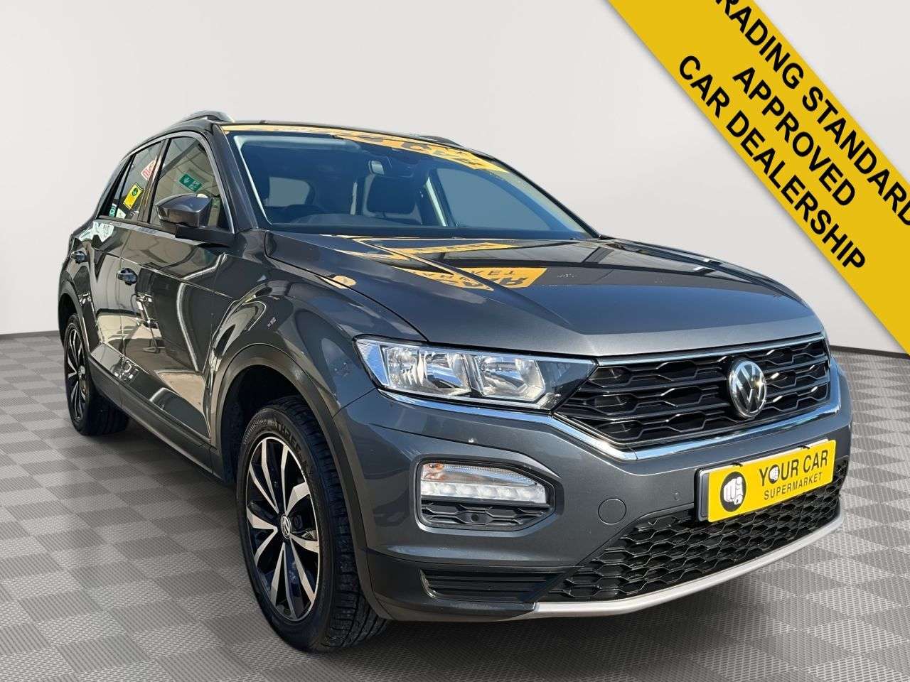 A 2019 VOLKSWAGEN T-ROC 1.5 TSI GPF EVO SE SUV 5dr Petrol DSG Euro 6 (s/s) (150 ps) AUTOMATIC A 2019 VOLKSWAGEN T-ROC 1.5 TSI GPF EVO SE SUV 5dr Petrol DSG Euro 6 (s/s) (150 ps) AUTOMATIC