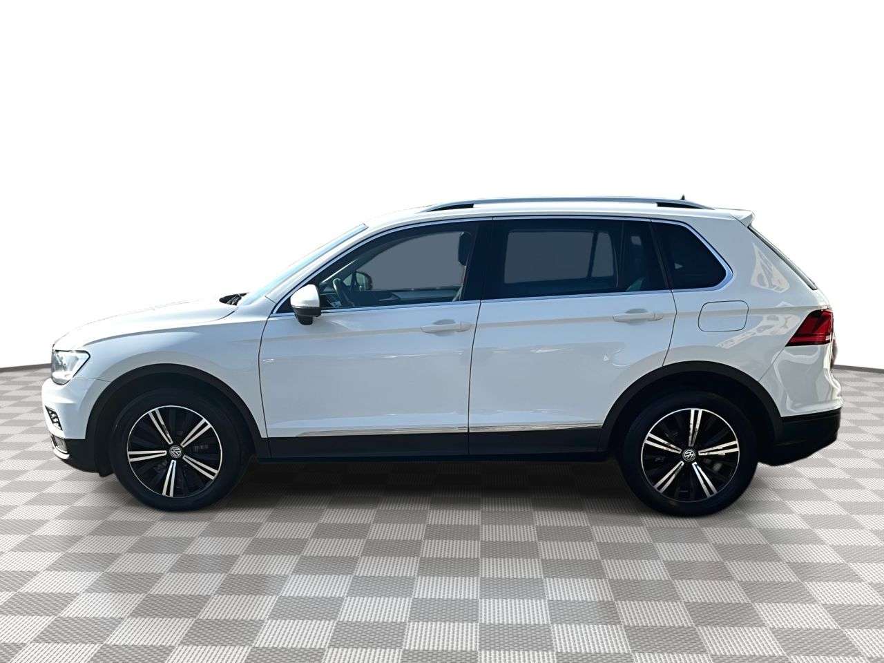 2018 VOLKSWAGEN TIGUAN 2018 VOLKSWAGEN TIGUAN