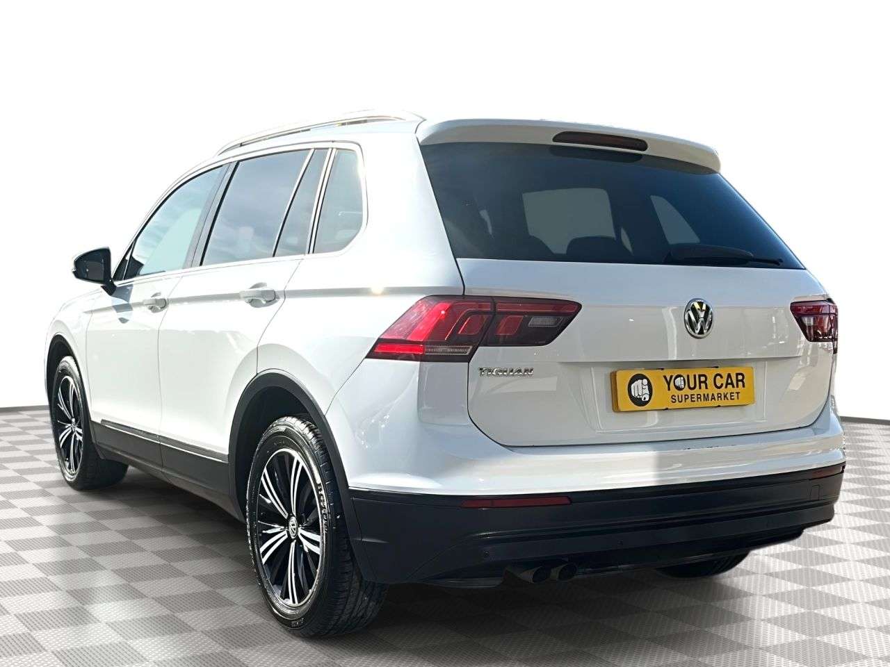 2018 VOLKSWAGEN TIGUAN 2018 VOLKSWAGEN TIGUAN