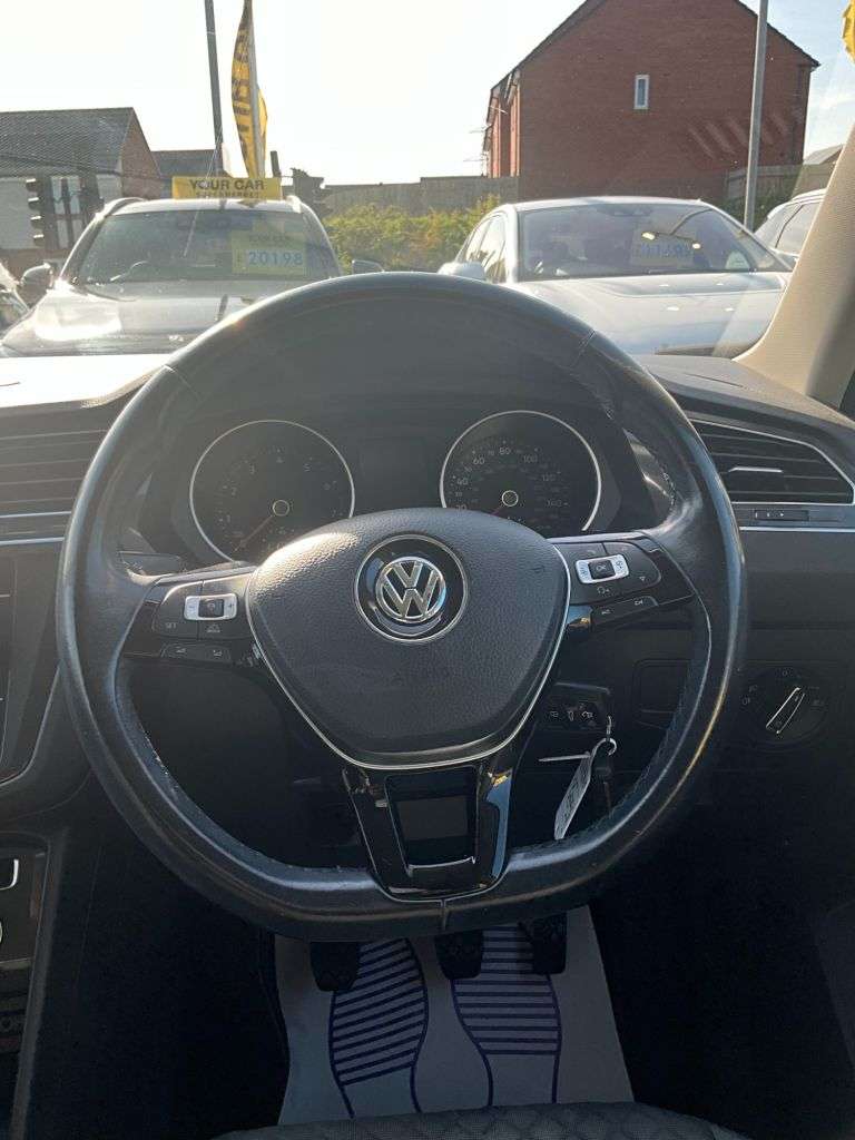 2018 VOLKSWAGEN TIGUAN 2018 VOLKSWAGEN TIGUAN
