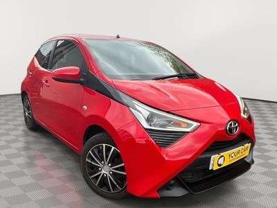 A 2020 TOYOTA AYGO 1.0 VVT-i x-play Hatchback 5dr Petrol Manual Euro 6 (71 ps) A 2020 TOYOTA AYGO 1.0 VVT-i x-play Hatchback 5dr Petrol Manual Euro 6 (71 ps)