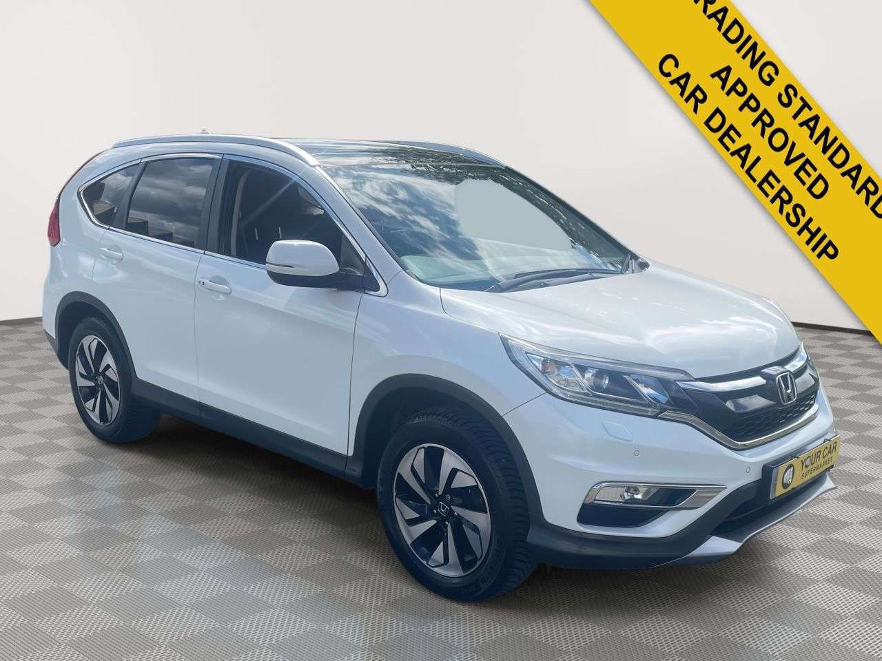 A 2016 HONDA CR-V 1.6 i-DTEC EX SUV 5dr Diesel Manual 4WD Euro 6 (s/s) (160 ps) Rear Camera, A 2016 HONDA CR-V 1.6 i-DTEC EX SUV 5dr Diesel Manual 4WD Euro 6 (s/s) (160 ps) Rear Camera,