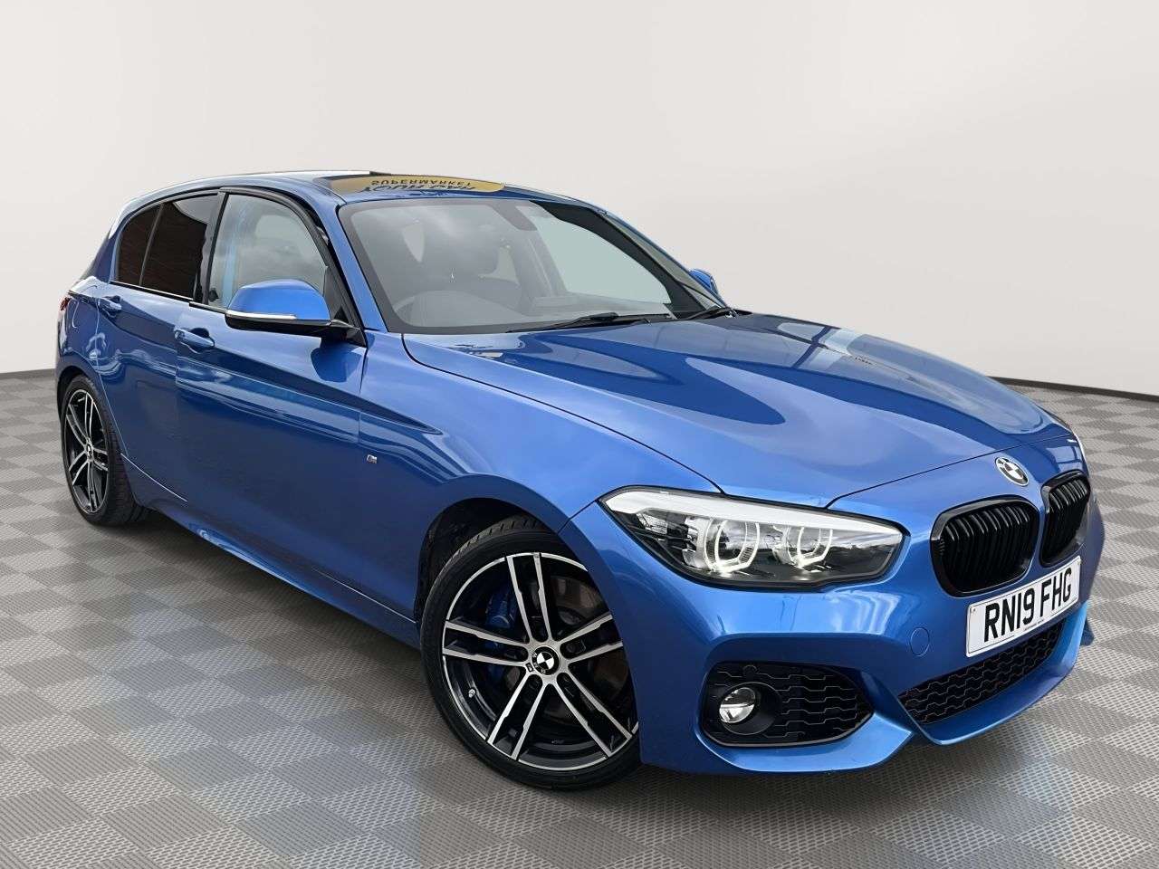 A 2019 BMW 1 SERIES 1.5 118i GPF M Sport Shadow Edition Hatchback 5dr Petrol Auto Euro 6 (s/s) A 2019 BMW 1 SERIES 1.5 118i GPF M Sport Shadow Edition Hatchback 5dr Petrol Auto Euro 6 (s/s)