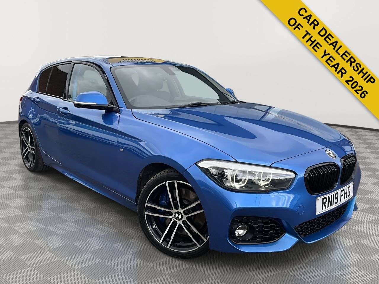 A 2019 BMW 1 SERIES 1.5 118i GPF M Sport Shadow Edition Hatchback 5dr Petrol Auto Euro 6 (s/s) A 2019 BMW 1 SERIES 1.5 118i GPF M Sport Shadow Edition Hatchback 5dr Petrol Auto Euro 6 (s/s)