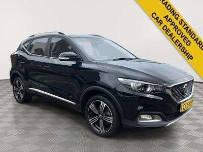 A 2020 MG MG ZS 1.0 T-GDI Exclusive SUV 5dr Petrol Auto Euro 6 (111 ps) A 2020 MG MG ZS 1.0 T-GDI Exclusive SUV 5dr Petrol Auto Euro 6 (111 ps)