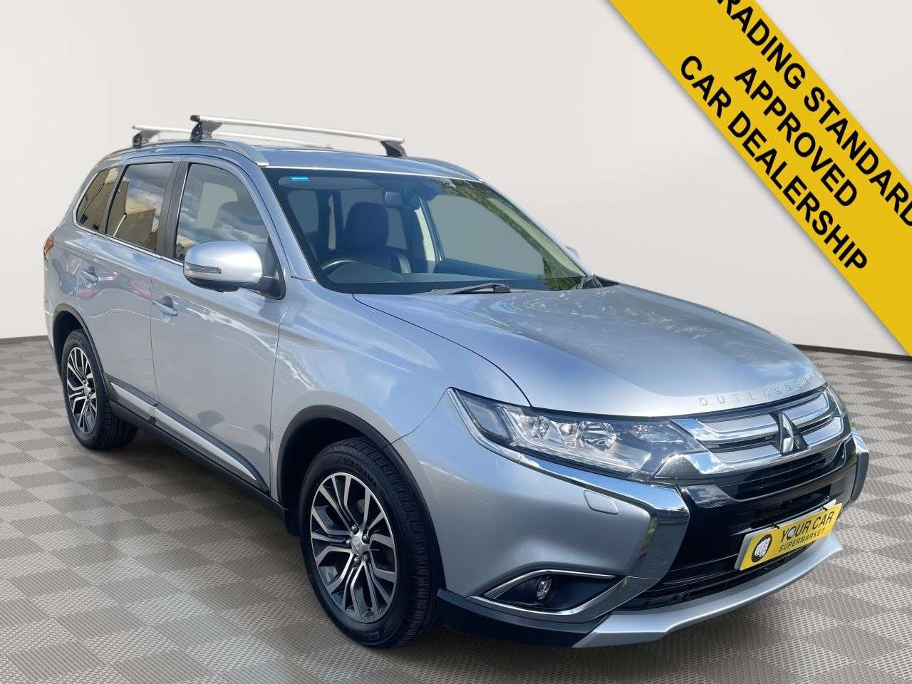 A 2017 MITSUBISHI OUTLANDER 2.2 DI-D 4 SUV 5dr Diesel Auto 4WD Euro 6 (147 ps) A 2017 MITSUBISHI OUTLANDER 2.2 DI-D 4 SUV 5dr Diesel Auto 4WD Euro 6 (147 ps)