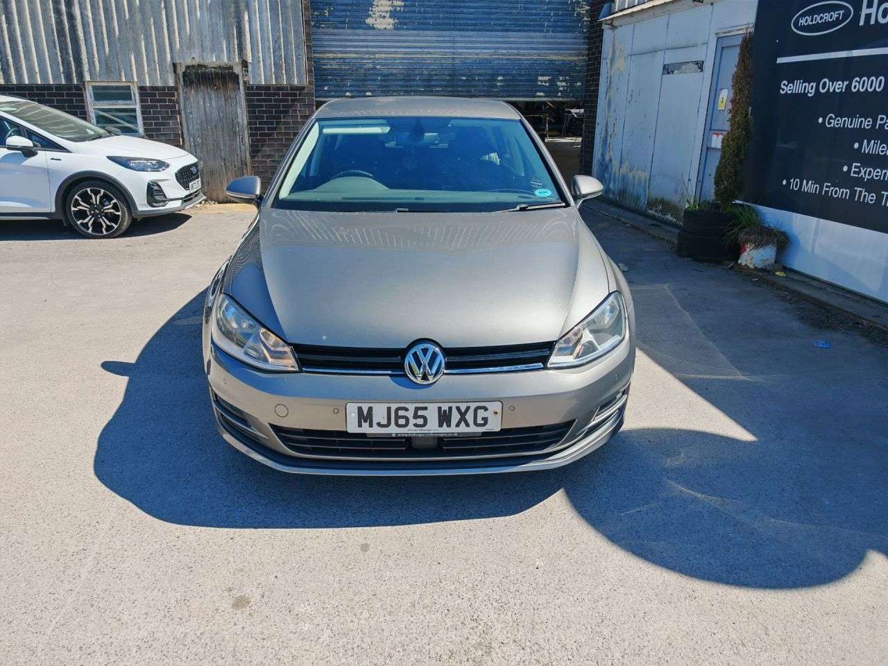 A 2015 VOLKSWAGEN GOLF 1.4 TSI BlueMotion Tech Match Hatchback 5dr Petrol Manual Euro 6 (s/s) (125 A 2015 VOLKSWAGEN GOLF 1.4 TSI BlueMotion Tech Match Hatchback 5dr Petrol Manual Euro 6 (s/s) (125