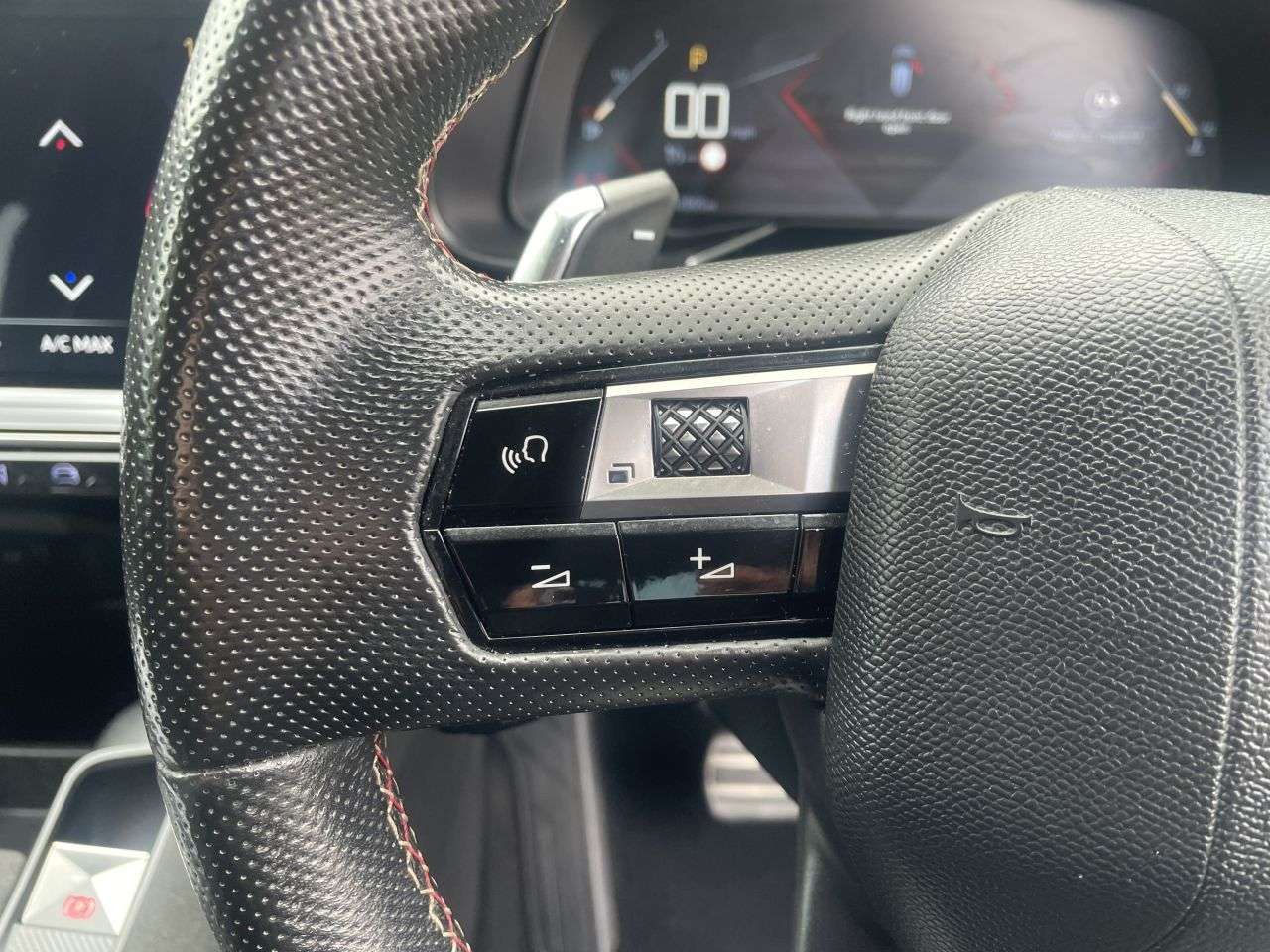 2019 DS AUTOMOBILES DS 7 CROSSBACK 2019 DS AUTOMOBILES DS 7 CROSSBACK