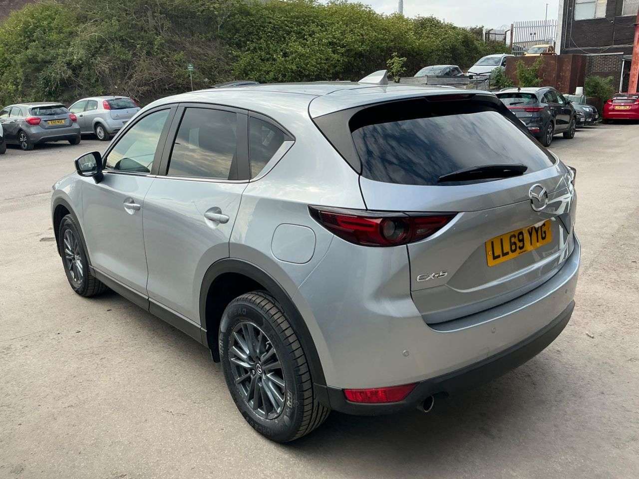 A 2019 MAZDA CX-5 2.0 SKYACTIV-G SE-L Nav+ SUV 5dr Petrol Auto Euro 6 (s/s) (165 ps) A 2019 MAZDA CX-5 2.0 SKYACTIV-G SE-L Nav+ SUV 5dr Petrol Auto Euro 6 (s/s) (165 ps)