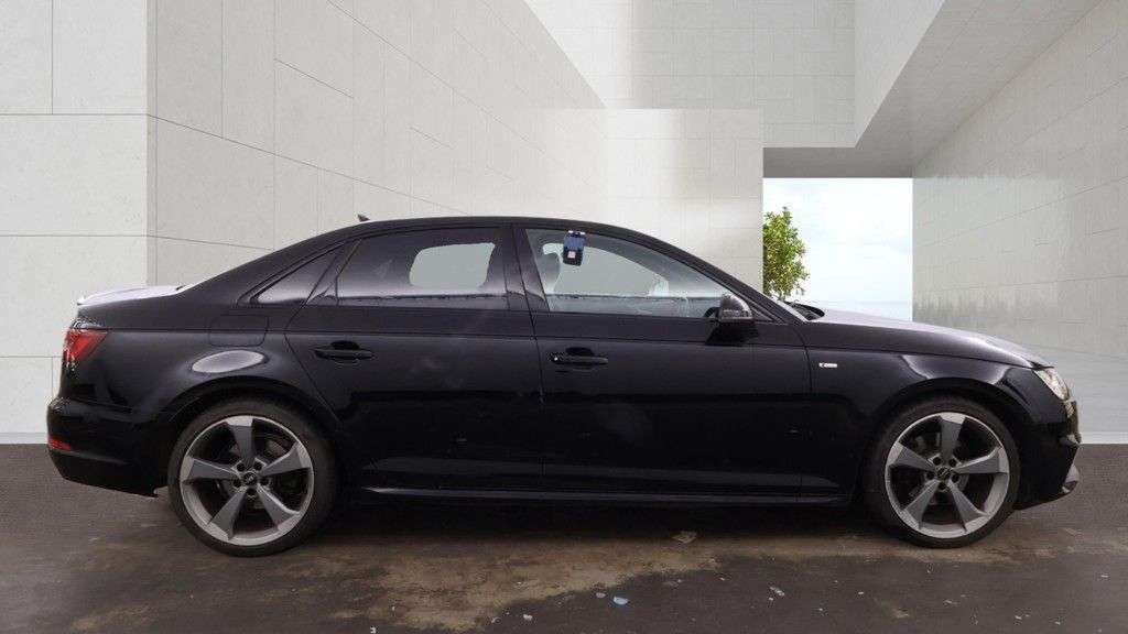 2018 AUDI A4 2018 AUDI A4