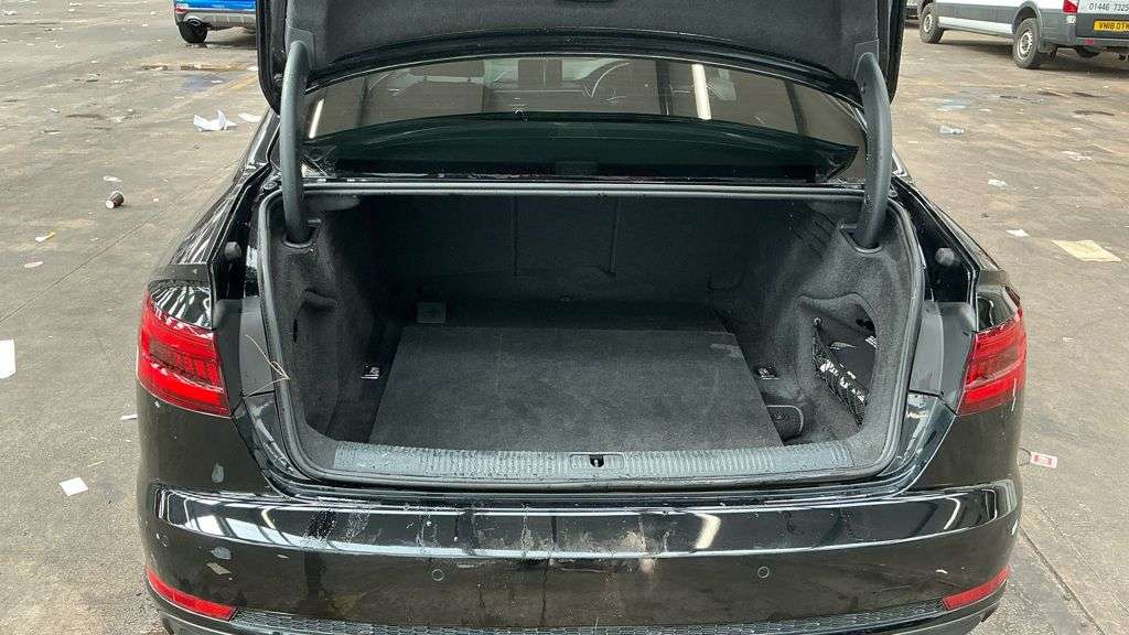 2018 AUDI A4 2018 AUDI A4