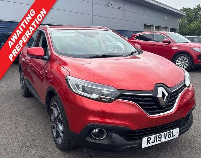 A 2019 RENAULT KADJAR 1.3 TCe Dynamique S Nav SUV 5dr Petrol Manual Euro 6 (s/s) (140 ps) A 2019 RENAULT KADJAR 1.3 TCe Dynamique S Nav SUV 5dr Petrol Manual Euro 6 (s/s) (140 ps)