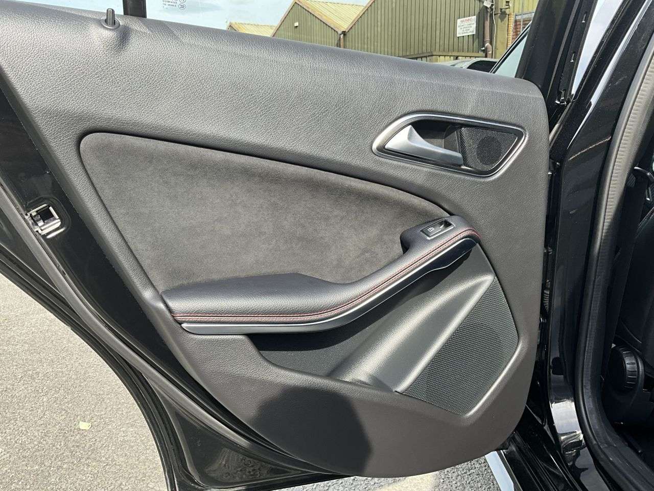 2017 MERCEDES-BENZ A-CLASS 2017 MERCEDES-BENZ A-CLASS