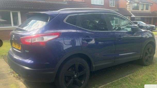 A 2016 NISSAN QASHQAI 1.5 dCi n-tec+ SUV 5dr Diesel Manual 2WD Euro 6 (s/s) (110 ps) A 2016 NISSAN QASHQAI 1.5 dCi n-tec+ SUV 5dr Diesel Manual 2WD Euro 6 (s/s) (110 ps)