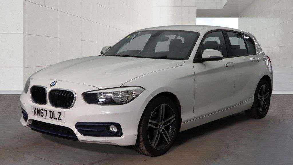 A 2017 BMW 1 SERIES 1.5 118i Sport Hatchback 5dr Petrol Manual Euro 6 (s/s) (136 ps) A 2017 BMW 1 SERIES 1.5 118i Sport Hatchback 5dr Petrol Manual Euro 6 (s/s) (136 ps)