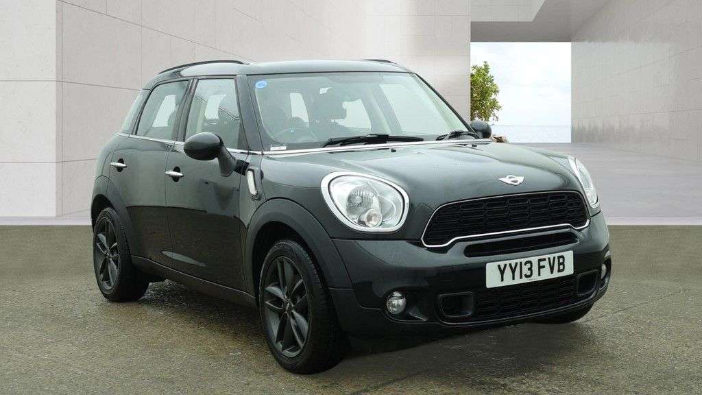 A 2013 MINI COUNTRYMAN 2.0 Cooper SD SUV 5dr Diesel Manual Euro 5 (s/s) (143 ps) A 2013 MINI COUNTRYMAN 2.0 Cooper SD SUV 5dr Diesel Manual Euro 5 (s/s) (143 ps)