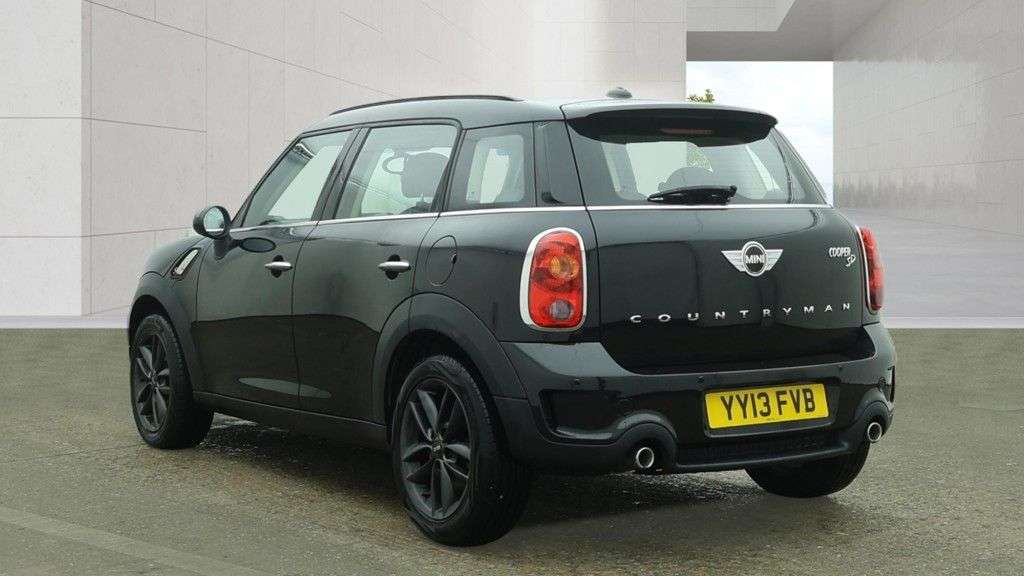 A 2013 MINI COUNTRYMAN 2.0 Cooper SD SUV 5dr Diesel Manual Euro 5 (s/s) (143 ps) A 2013 MINI COUNTRYMAN 2.0 Cooper SD SUV 5dr Diesel Manual Euro 5 (s/s) (143 ps)