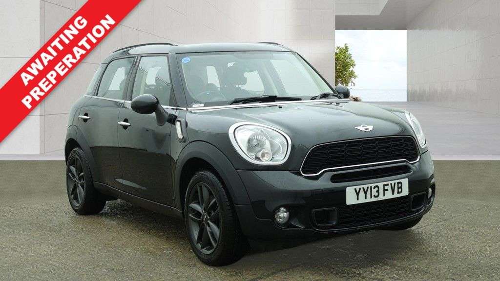 A 2013 MINI COUNTRYMAN 2.0 Cooper SD SUV 5dr Diesel Manual Euro 5 (s/s) (143 ps) A 2013 MINI COUNTRYMAN 2.0 Cooper SD SUV 5dr Diesel Manual Euro 5 (s/s) (143 ps)