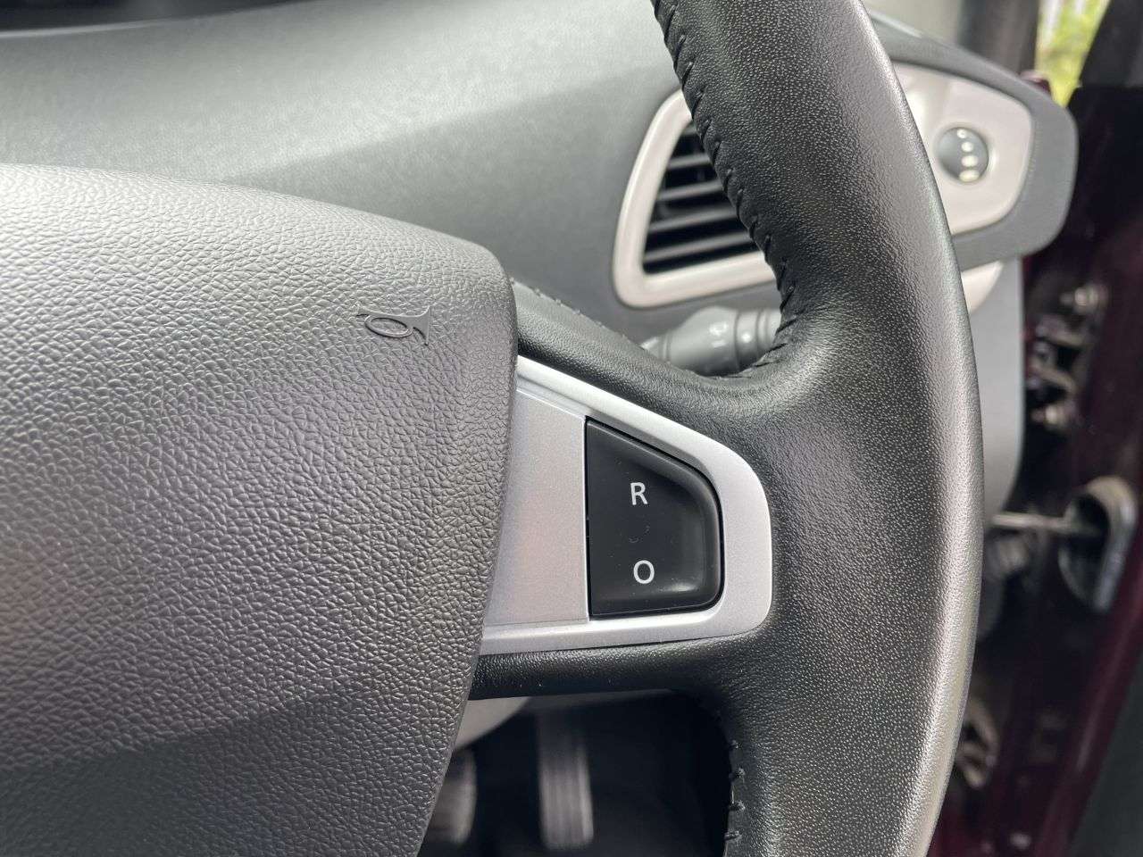 2014 RENAULT SCENIC XMOD 2014 RENAULT SCENIC XMOD