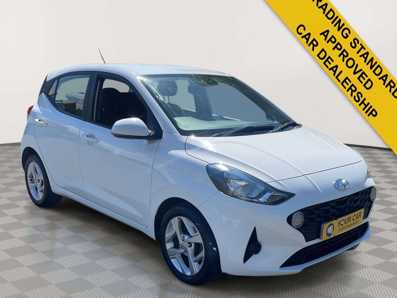 A 2021 HYUNDAI I10 1.0 SE Connect Hatchback 5dr Petrol Manual Euro 6 (s/s) (67 ps) A 2021 HYUNDAI I10 1.0 SE Connect Hatchback 5dr Petrol Manual Euro 6 (s/s) (67 ps)