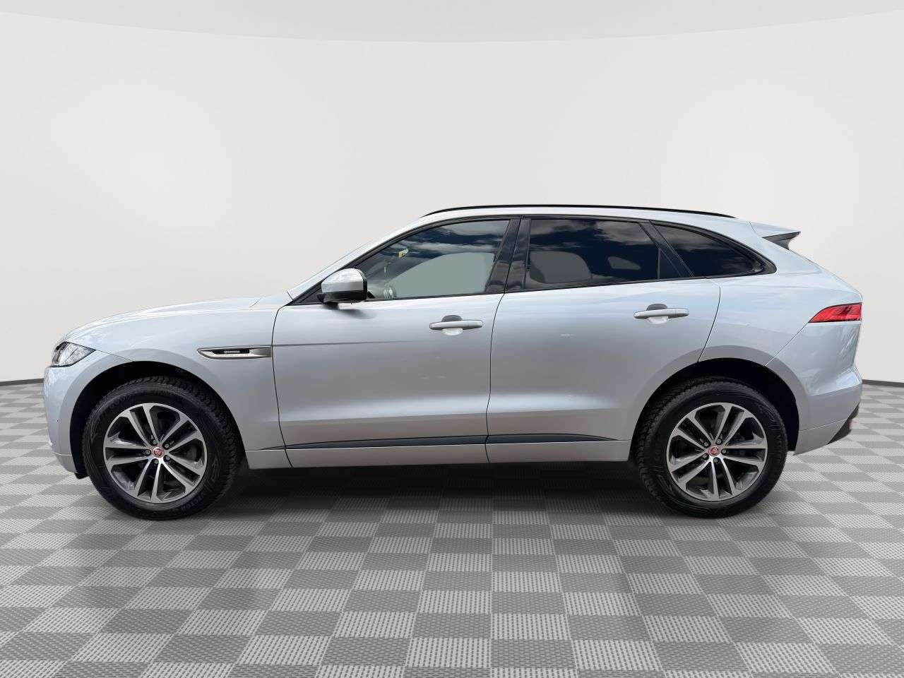 2017 JAGUAR F-PACE 2017 JAGUAR F-PACE