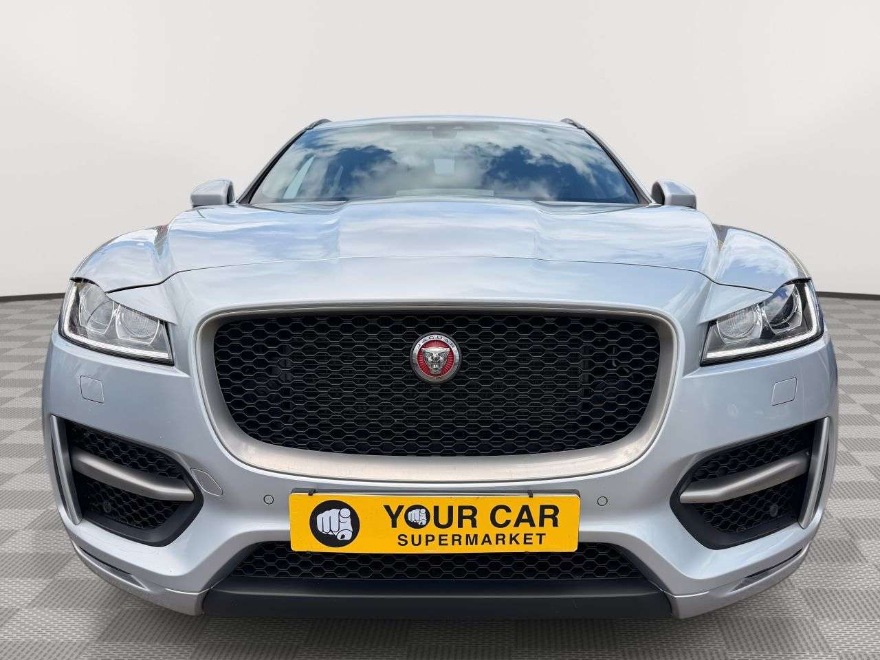 2017 JAGUAR F-PACE 2017 JAGUAR F-PACE