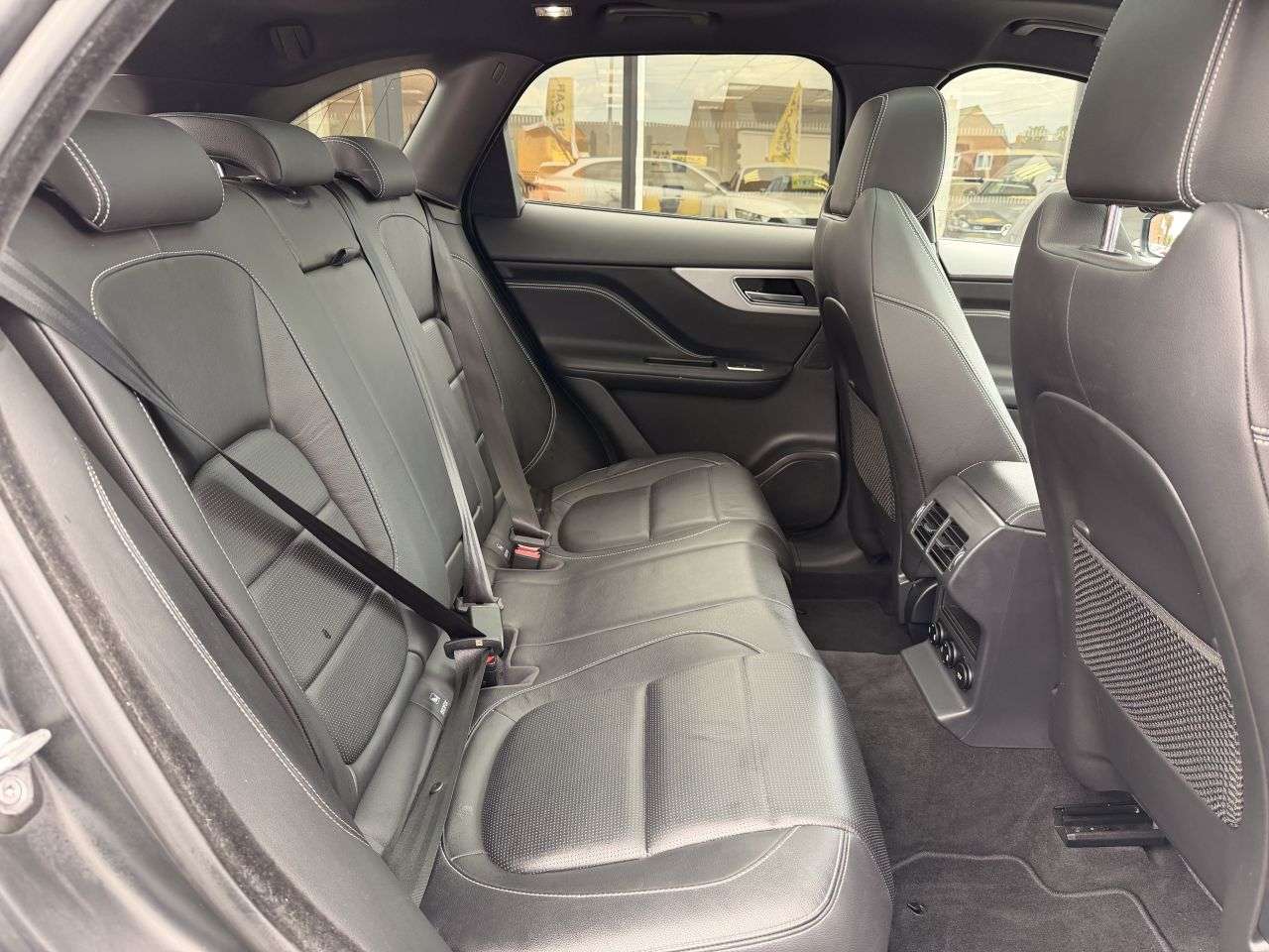 2017 JAGUAR F-PACE 2017 JAGUAR F-PACE