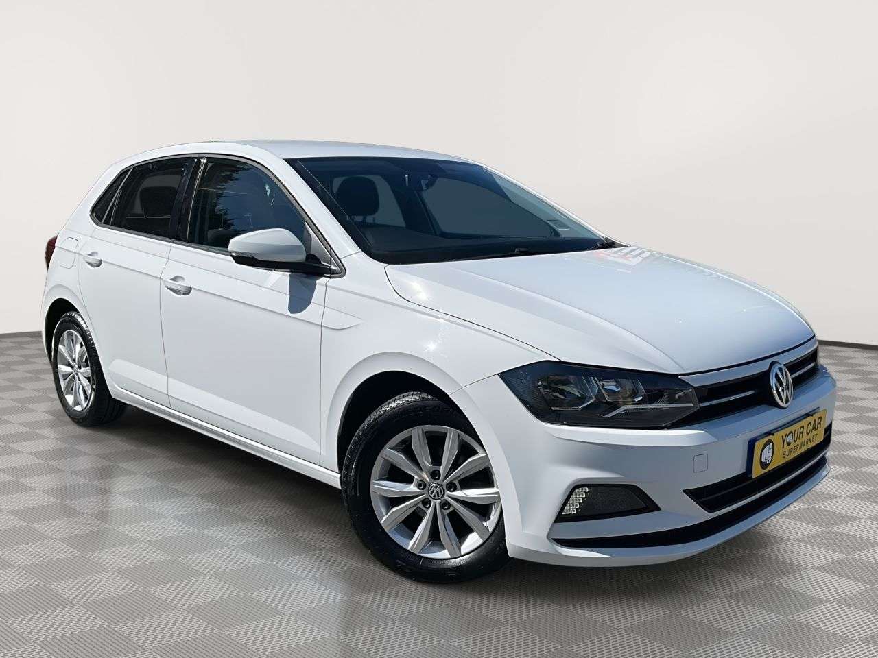 A 2019 VOLKSWAGEN POLO 1.0 TSI GPF SE Hatchback 5dr Petrol Manual Euro 6 (s/s) (95 ps) Apple CarPl A 2019 VOLKSWAGEN POLO 1.0 TSI GPF SE Hatchback 5dr Petrol Manual Euro 6 (s/s) (95 ps) Apple CarPl