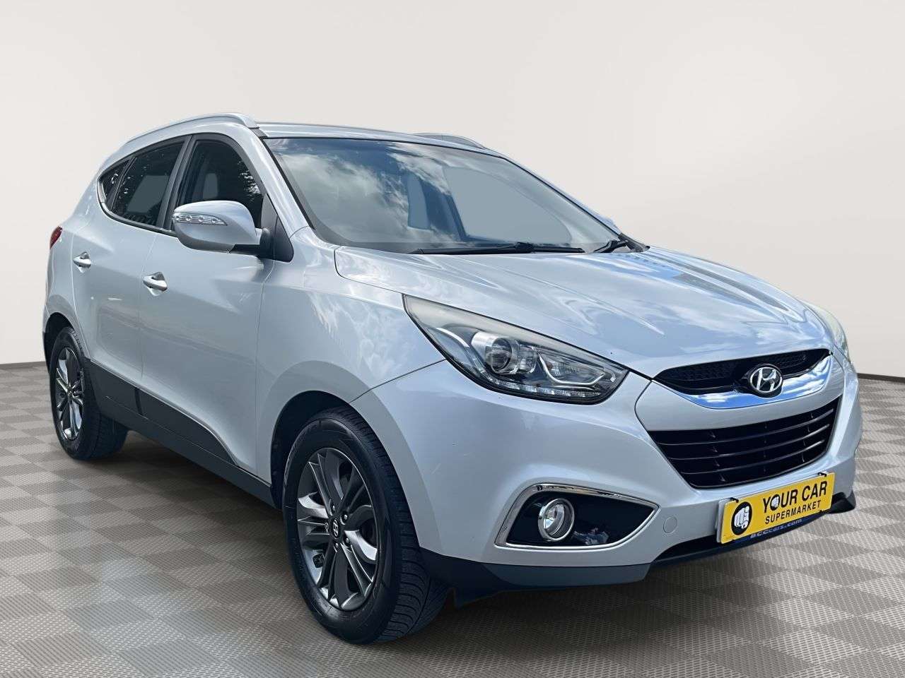 A 2014 HYUNDAI IX35 1.7 CRDi SE SUV 5dr Diesel Manual Euro 5 (s/s) (Nav) (115 ps) A 2014 HYUNDAI IX35 1.7 CRDi SE SUV 5dr Diesel Manual Euro 5 (s/s) (Nav) (115 ps)