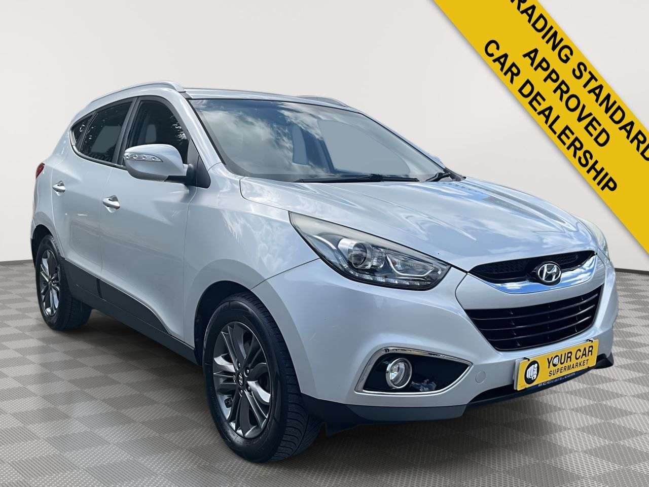 A 2014 HYUNDAI IX35 1.7 CRDi SE SUV 5dr Diesel Manual Euro 5 (s/s) (Nav) (115 ps) A 2014 HYUNDAI IX35 1.7 CRDi SE SUV 5dr Diesel Manual Euro 5 (s/s) (Nav) (115 ps)