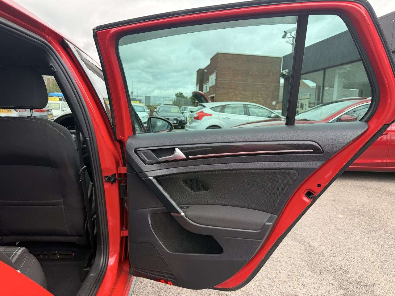 2016 VOLKSWAGEN GOLF 2016 VOLKSWAGEN GOLF