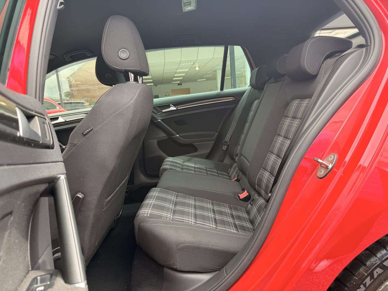 2016 VOLKSWAGEN GOLF 2016 VOLKSWAGEN GOLF