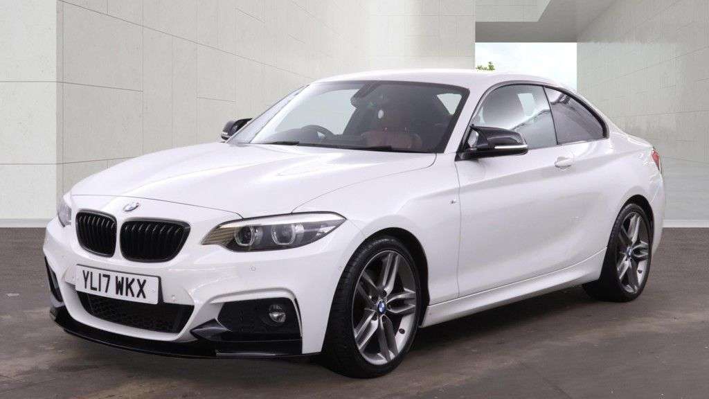 A 2017 BMW 2 SERIES 2.0 220i M Sport Coupe 2dr Petrol Auto Euro 6 (s/s) (184 ps) A 2017 BMW 2 SERIES 2.0 220i M Sport Coupe 2dr Petrol Auto Euro 6 (s/s) (184 ps)