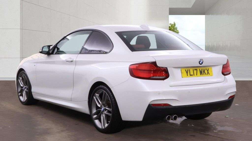 A 2017 BMW 2 SERIES 2.0 220i M Sport Coupe 2dr Petrol Auto Euro 6 (s/s) (184 ps) A 2017 BMW 2 SERIES 2.0 220i M Sport Coupe 2dr Petrol Auto Euro 6 (s/s) (184 ps)