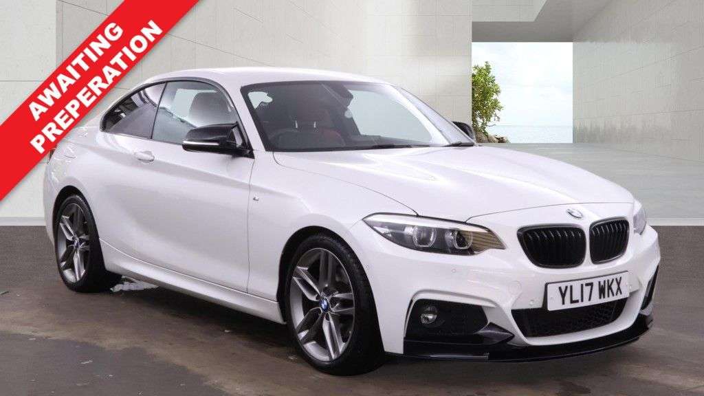 A 2017 BMW 2 SERIES 2.0 220i M Sport Coupe 2dr Petrol Auto Euro 6 (s/s) (184 ps) A 2017 BMW 2 SERIES 2.0 220i M Sport Coupe 2dr Petrol Auto Euro 6 (s/s) (184 ps)