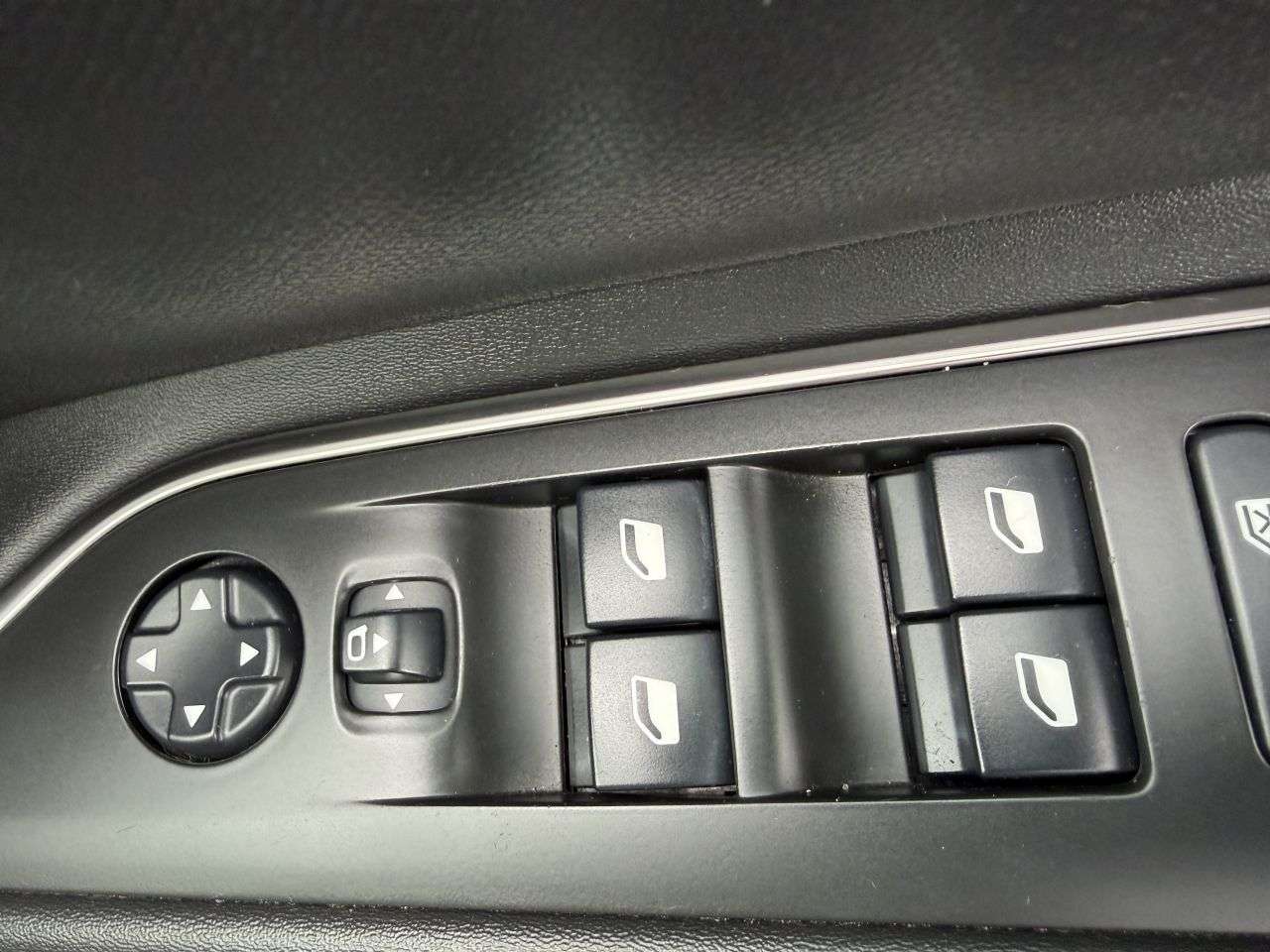 2019 PEUGEOT 5008 2019 PEUGEOT 5008