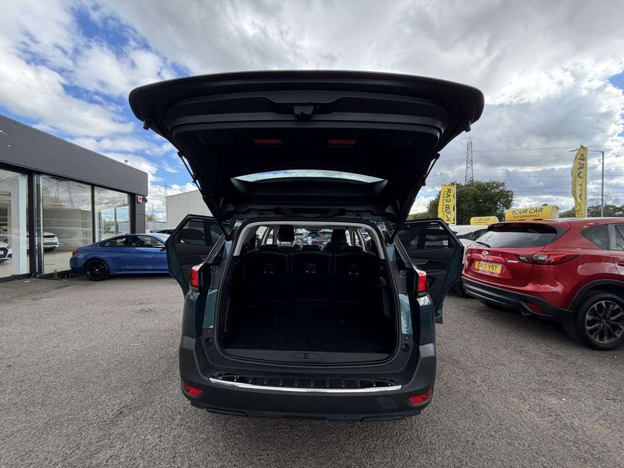 2019 PEUGEOT 5008 2019 PEUGEOT 5008