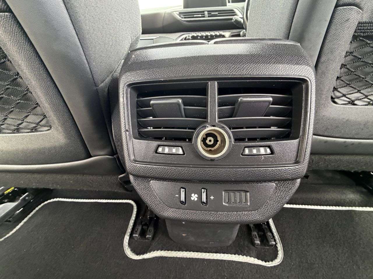 2019 PEUGEOT 5008 2019 PEUGEOT 5008
