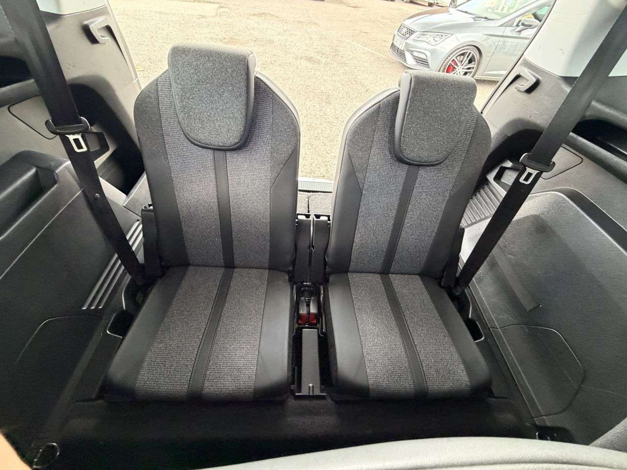 2019 PEUGEOT 5008 2019 PEUGEOT 5008