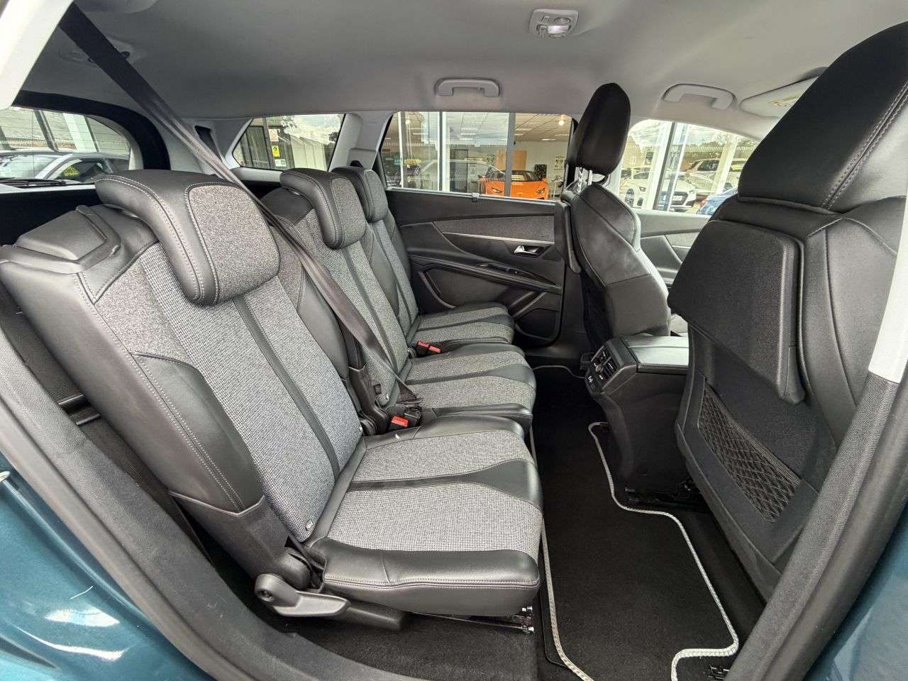 2019 PEUGEOT 5008 2019 PEUGEOT 5008